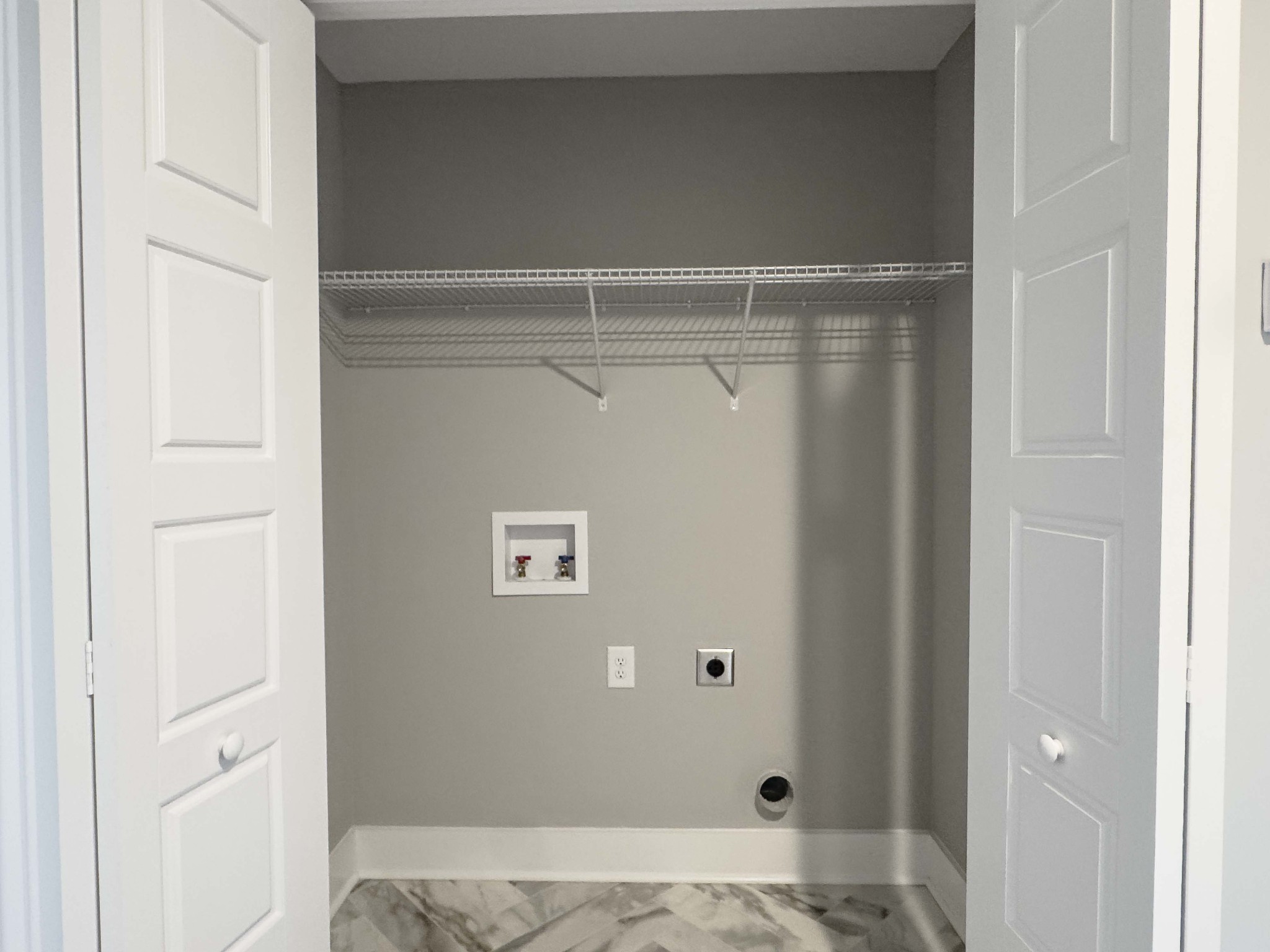 404 Jonathan Wade Circle Clarksville, TN 37043 - Photo 12 of 25 a view of bathroom