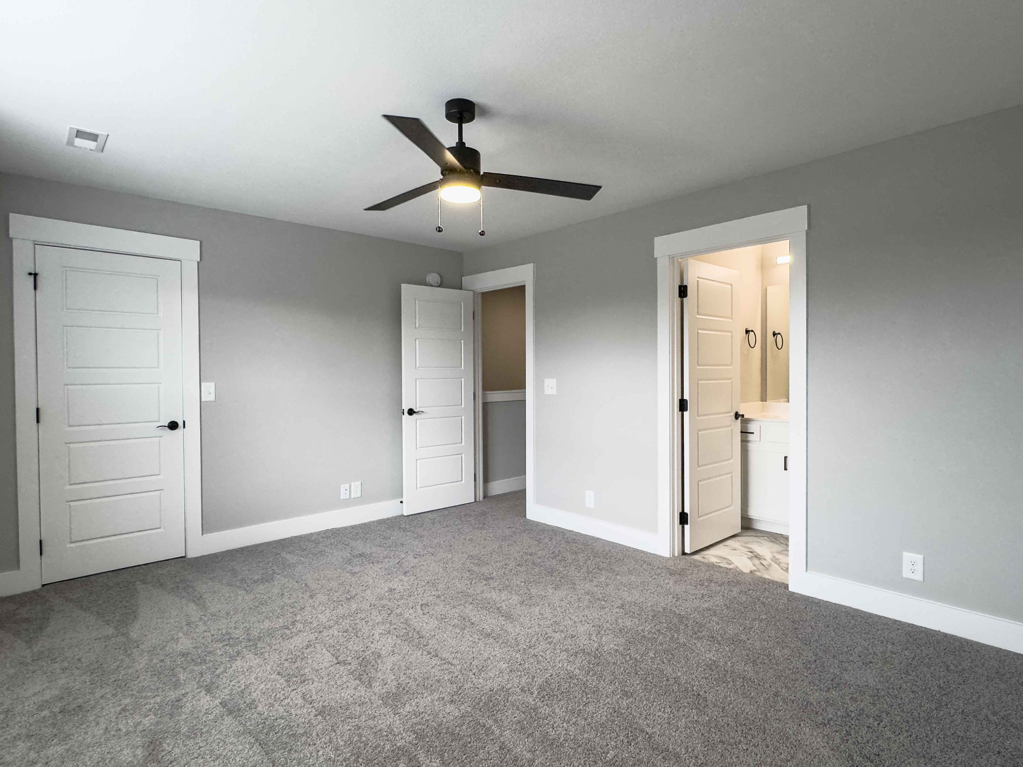 404 Jonathan Wade Circle Clarksville, TN 37043 - Photo 21 of 25 a view of an empty room and chandelier fan