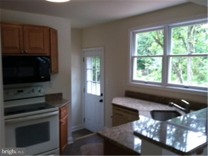 75 Taunton Road Medford, NJ 08055 - Photo 7 of 7 Kitchen