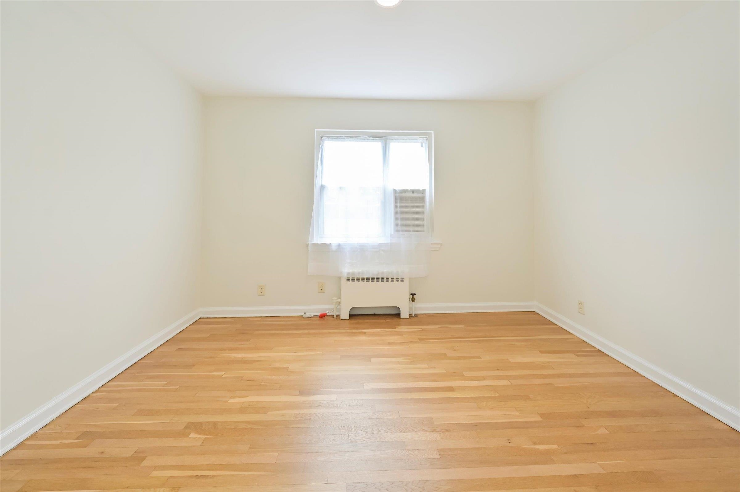 461 Heath Place, Unit 23 Hackensack, NJ 07601 - Photo 13 of 28