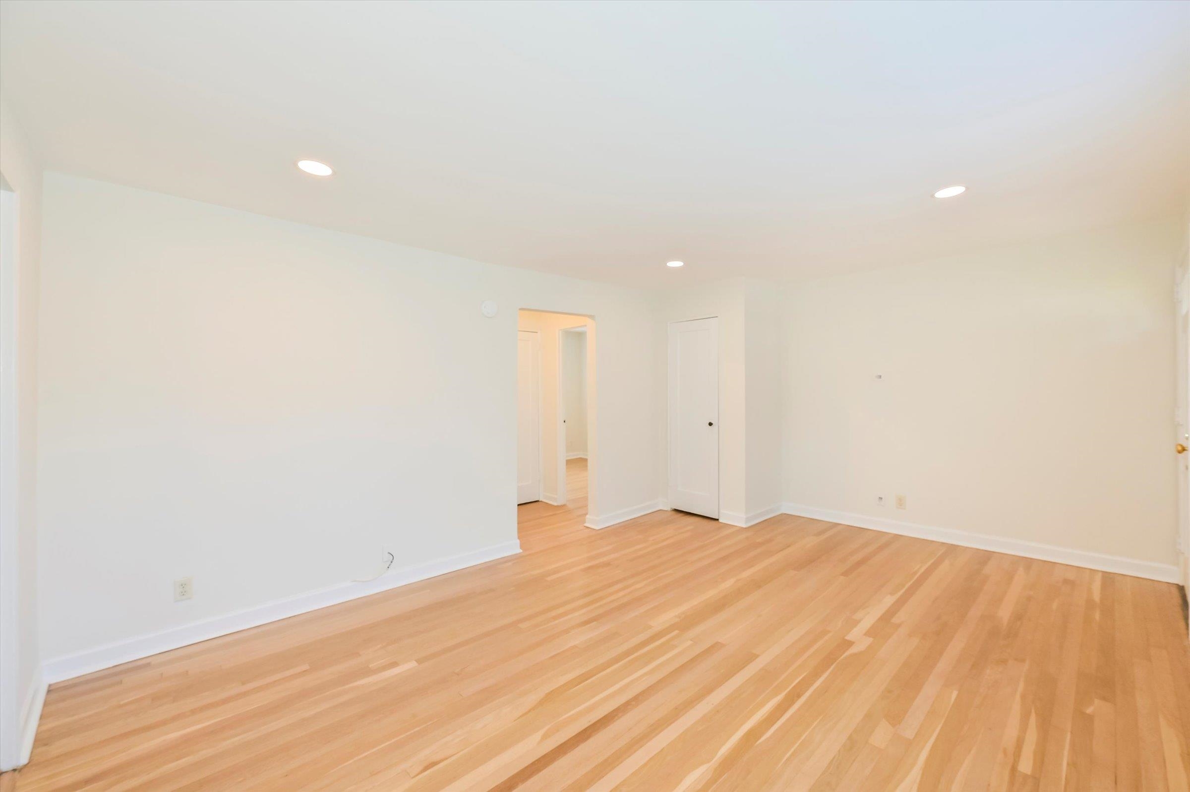 461 Heath Place, Unit 23 Hackensack, NJ 07601 - Photo 6 of 28