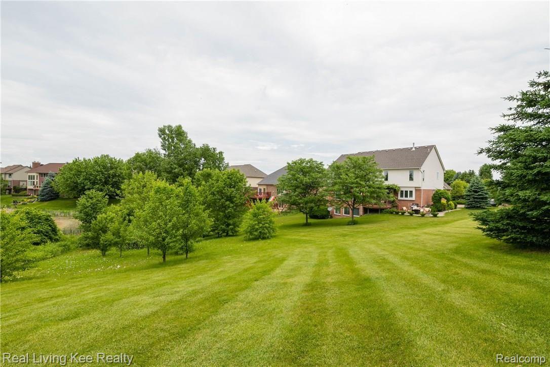 1205 Tulberry Drive Rochester, MI 48306 - Photo 52 of 70 1205 Tulberry Cir-54.jpg