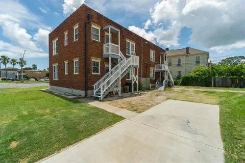 $699,000 | 1108 Broadway Avenue J, Galveston, TX 77550