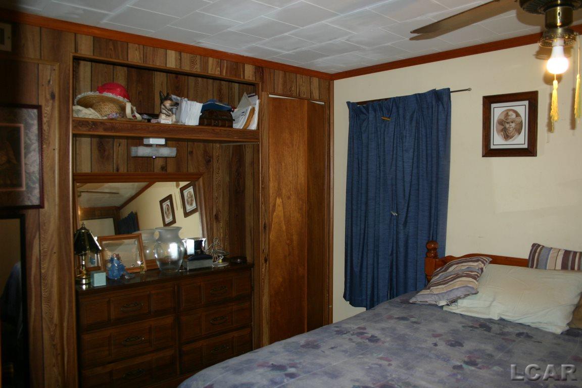 6063 West Beecher Road Clayton, MI 49235 - Photo 13 of 16 31358450-12.JPG