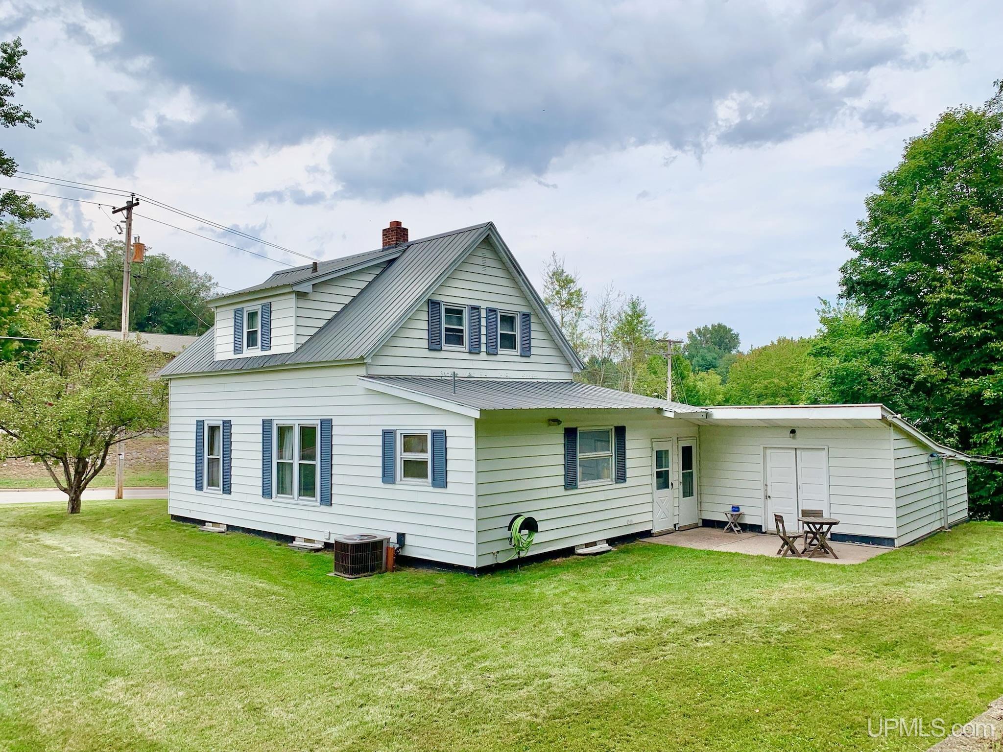 356 Main Street Niagara, WI 54151 - Photo 1 of 23 Gallery Image 1