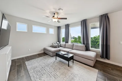 $2,500 | 9800 Evening Canopy Drive, Manor, TX 78653