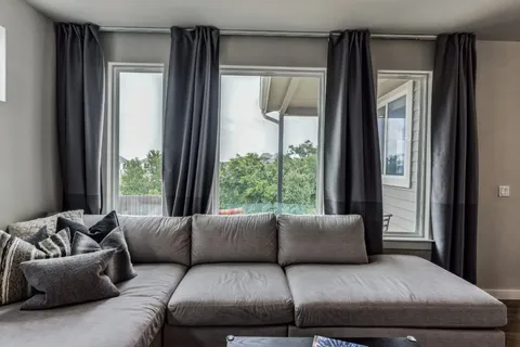 $2,500 | 9800 Evening Canopy Drive, Manor, TX 78653