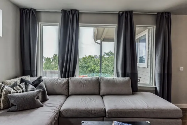 $2,500 | 9800 Evening Canopy Drive, Manor, TX 78653