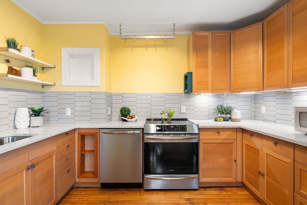 97 Montebello Road, Unit 6 Boston, MA 02130 - Photo 12 of 34 Gallery Image 12