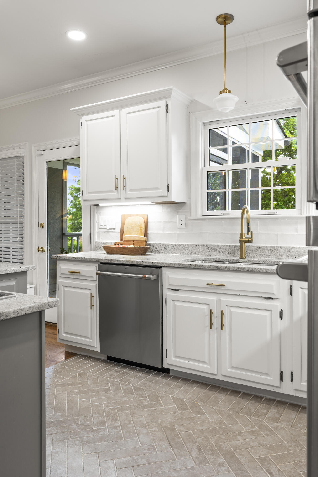 313 Willow Glen Road Chattanooga, TN 37421 - Photo 13 of 45 Kitchen