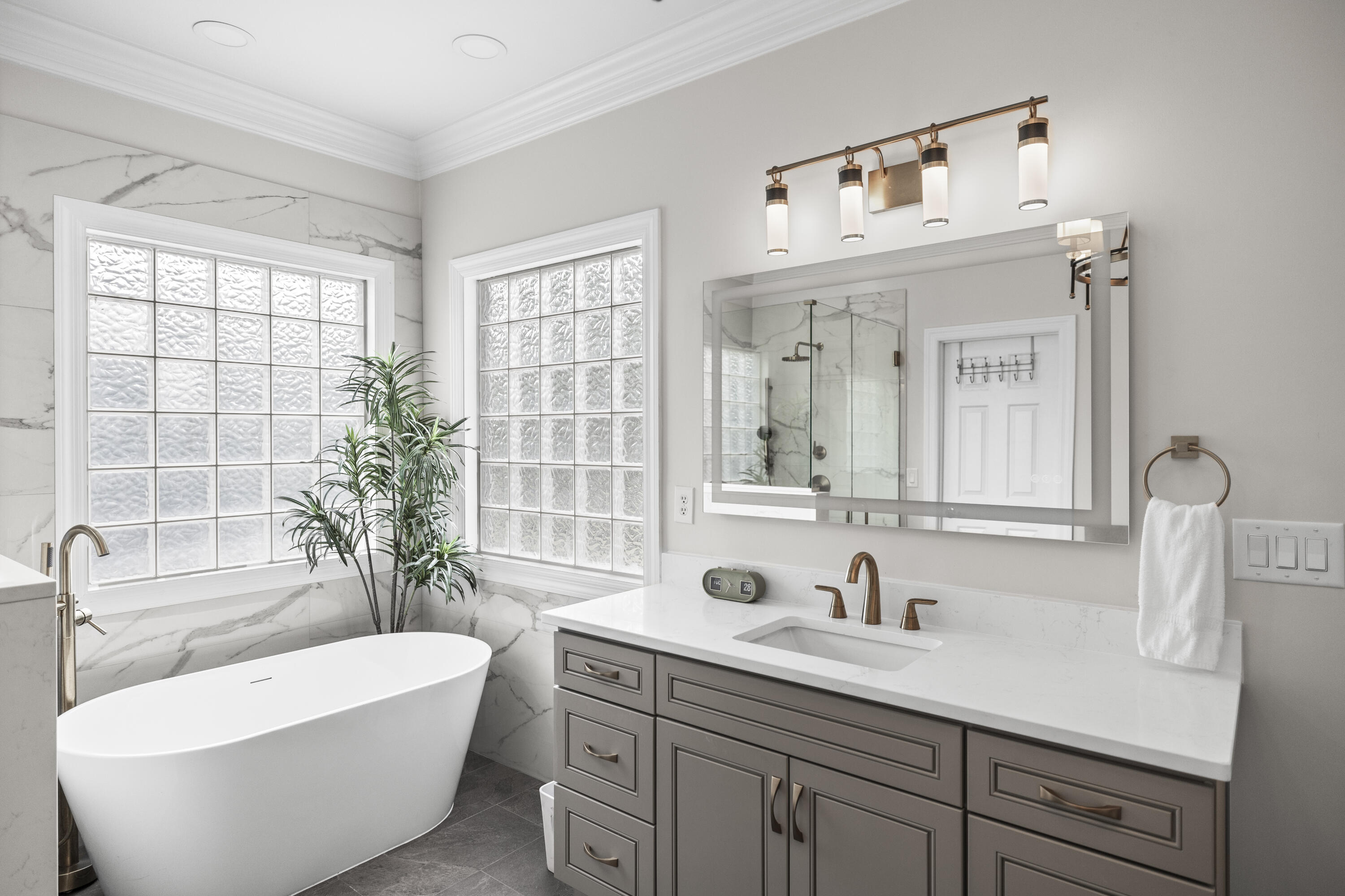 313 Willow Glen Road Chattanooga, TN 37421 - Photo 26 of 45 Master Bath