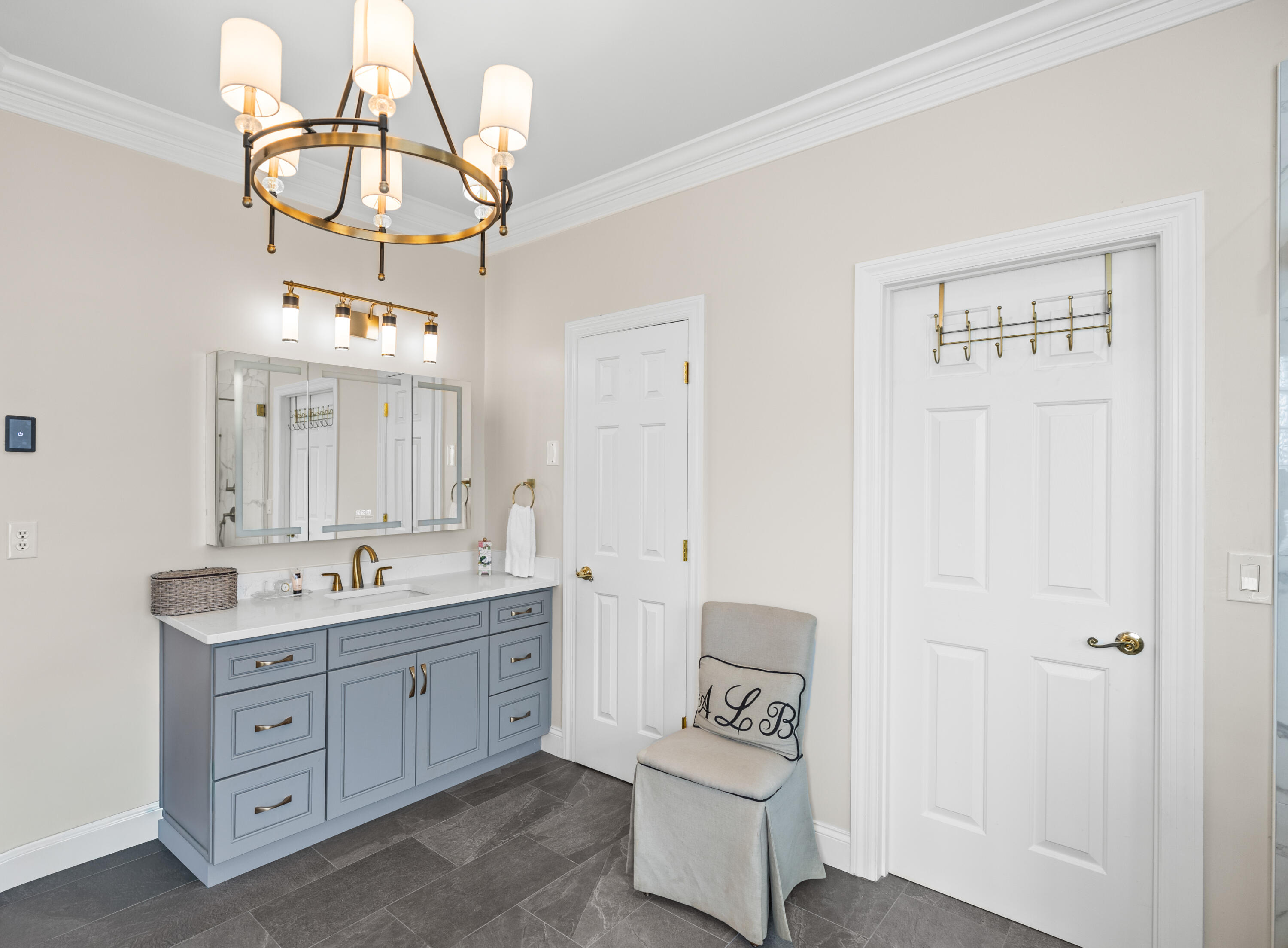 313 Willow Glen Road Chattanooga, TN 37421 - Photo 27 of 45 Master Bath