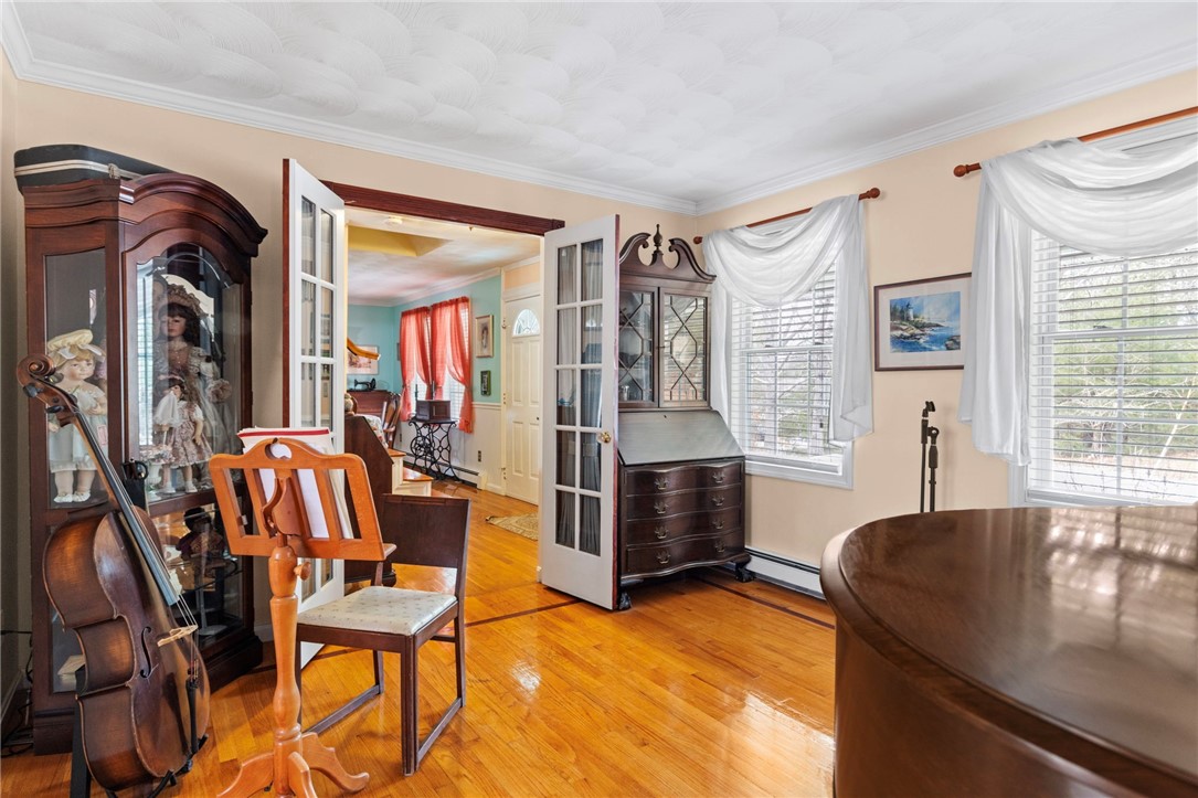 358 Shannock Road South Kingstown, RI 02879 - Photo 18 of 49