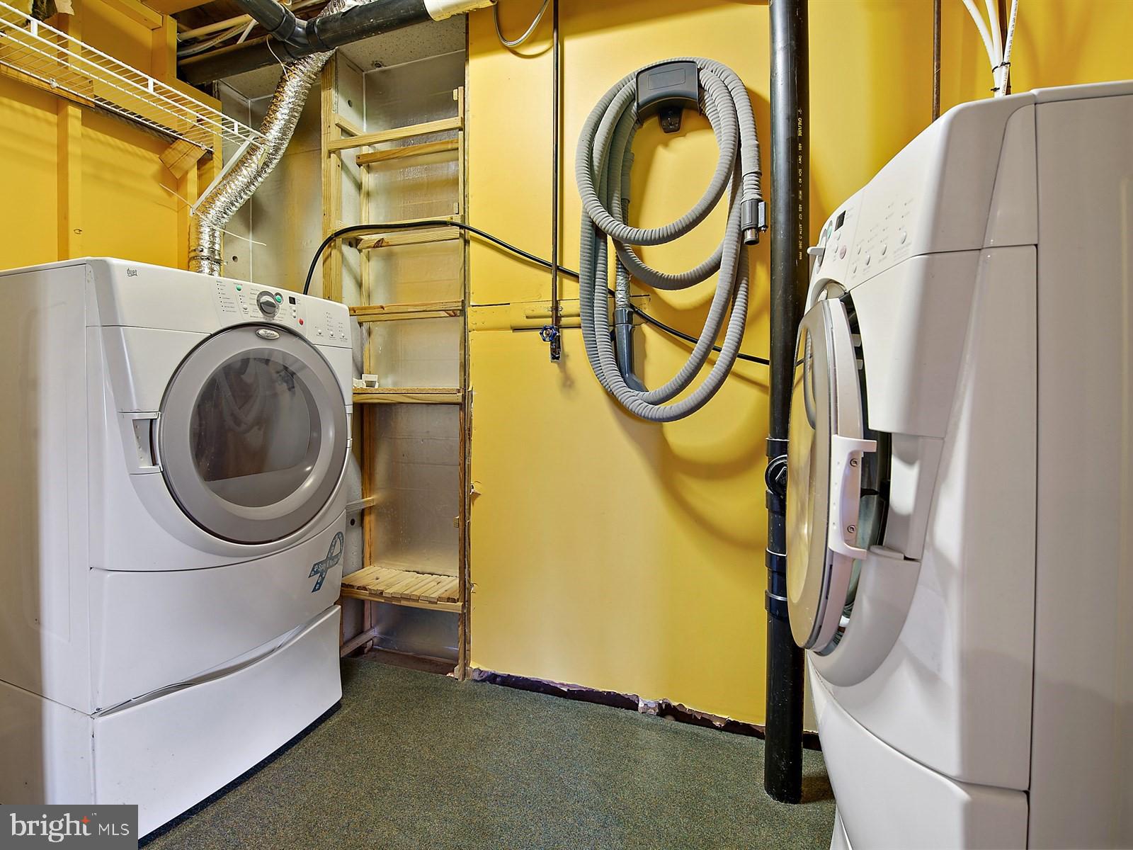 10 Wesley Road Quarryville, PA 17566 - Photo 14 of 25 a utility room with dryer and washer