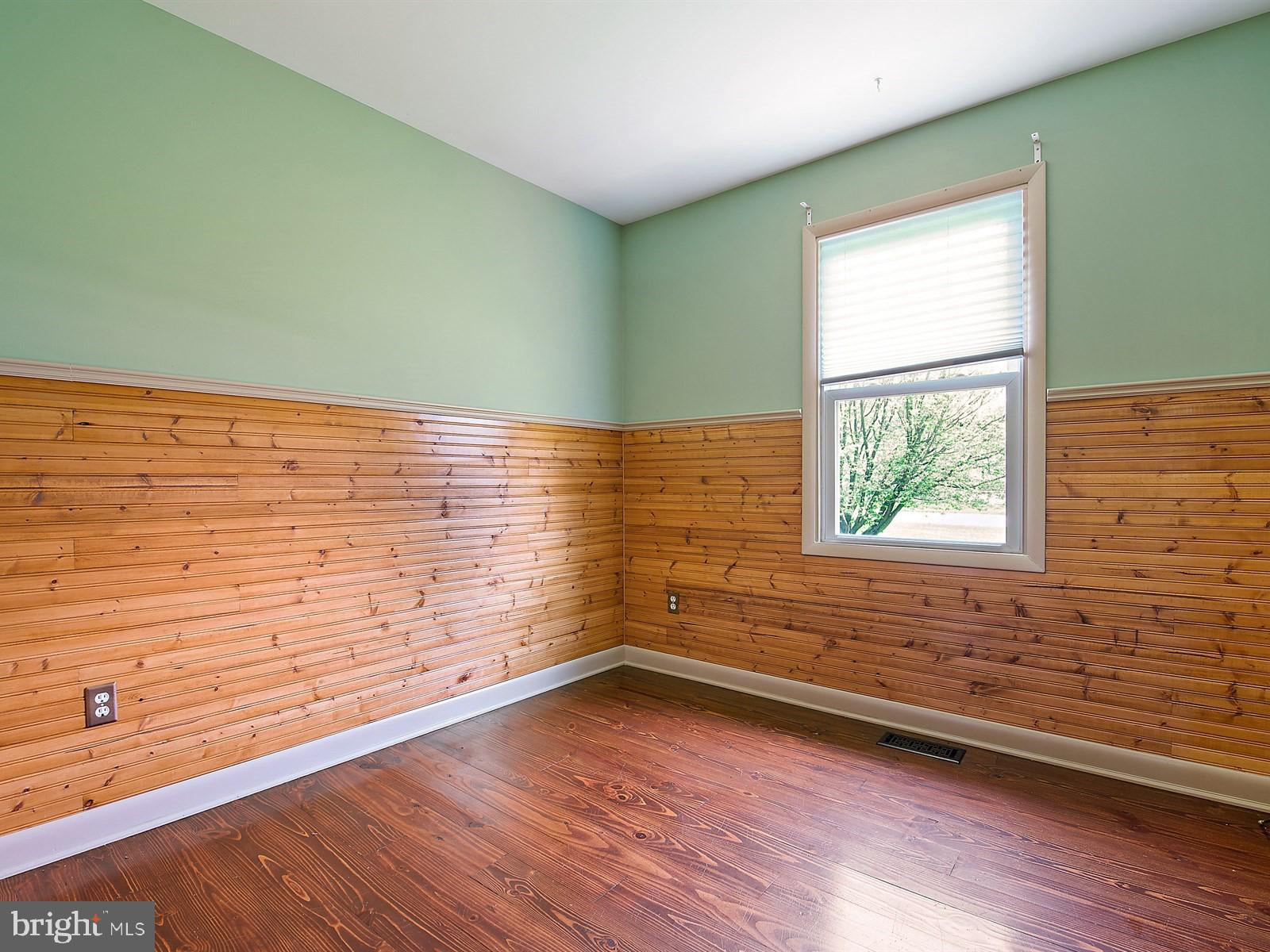 10 Wesley Road Quarryville, PA 17566 - Photo 8 of 25 a view of an empty room and wooden floor