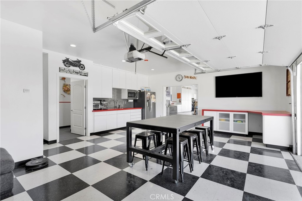 7031 Joshua Road Oak Hills, CA 92344 - Photo 53 of 77
