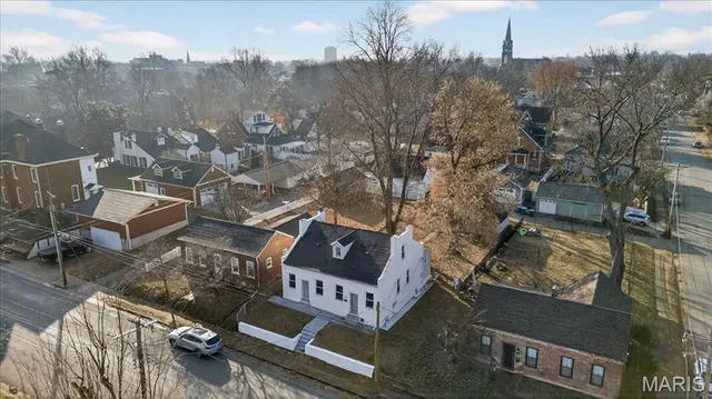 $299,900 | 625 Adams Street, St. Charles, MO 63301