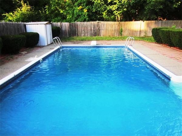 33 Knowles Road Worcester, MA 01602 - Photo 2 of 30 Gallery Image 2