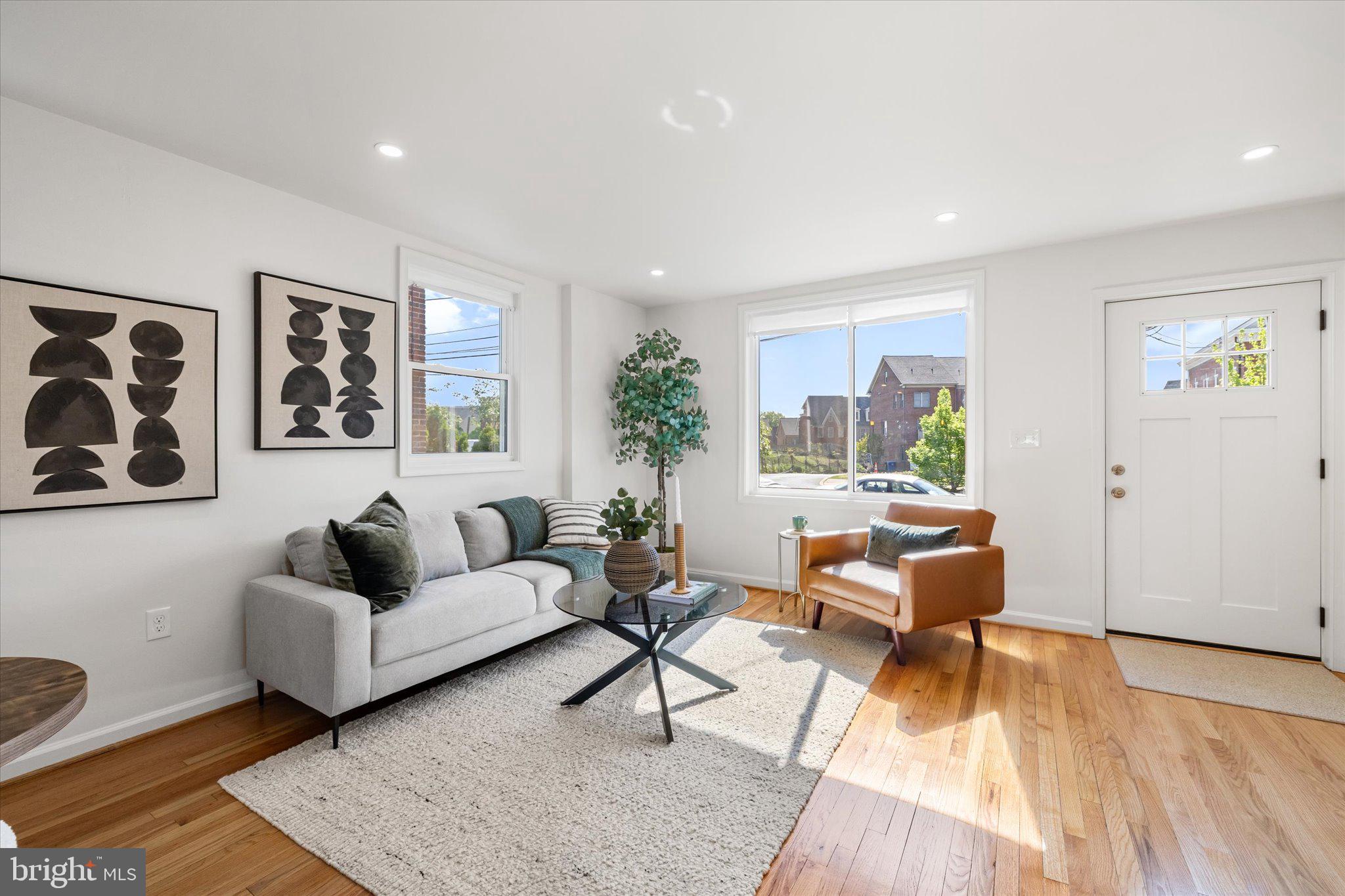 6014 Sligo Mill Road Northeast Washington, DC 20011 - Photo 4 of 33