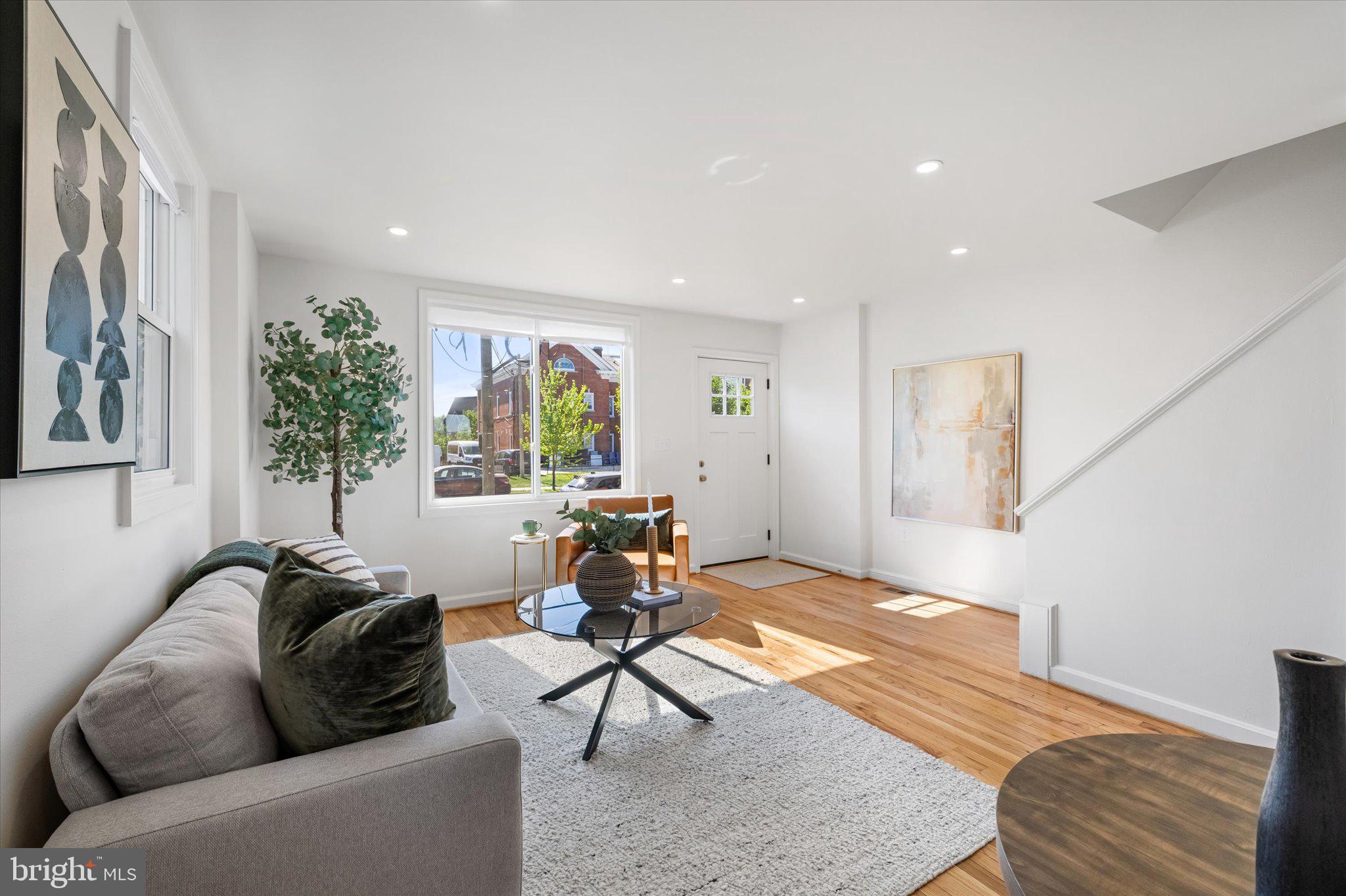 6014 Sligo Mill Road Northeast Washington, DC 20011 - Photo 6 of 33