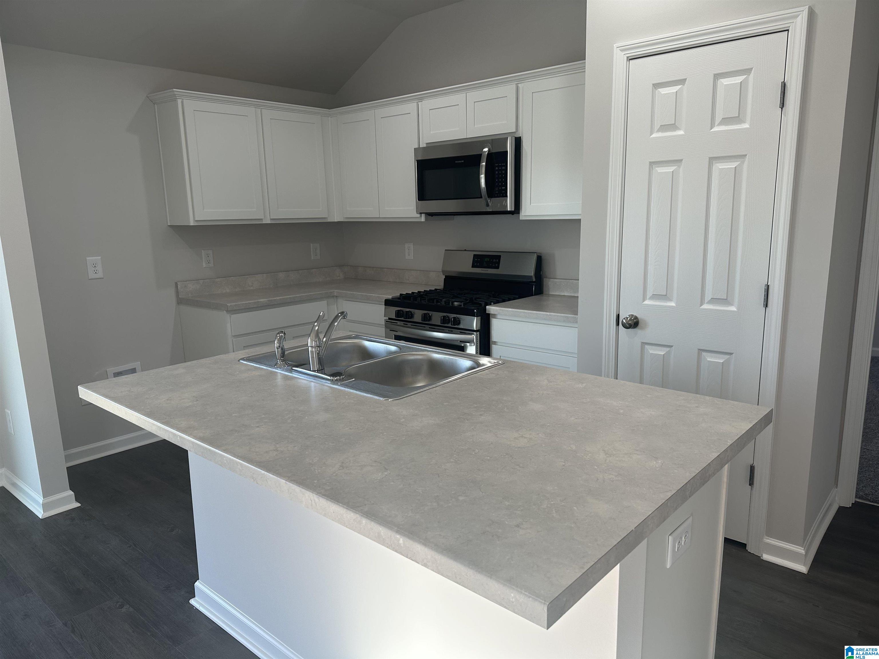 65 Elm Street Springville, AL 35146 - Photo 6 of 15