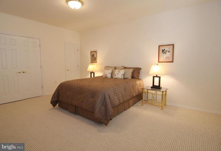 6252 Rolling Spring Court Springfield, VA 22152 - Photo 21 of 30 Bedroom #4