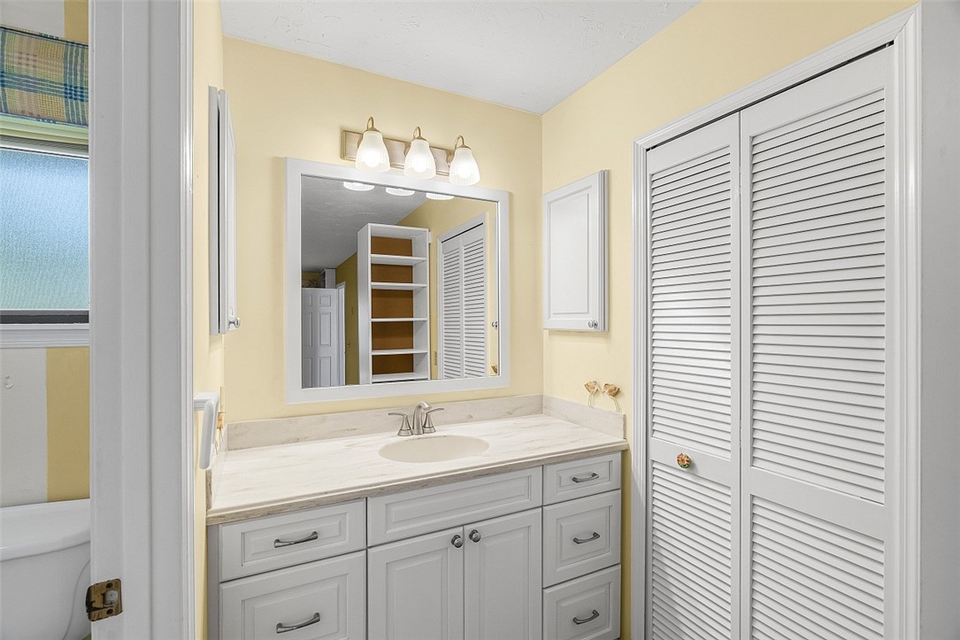 723 Timber Ridge Trail Southwest, Unit B Vero Beach, FL 32962 - Photo 18 of 34 Gallery Image 18