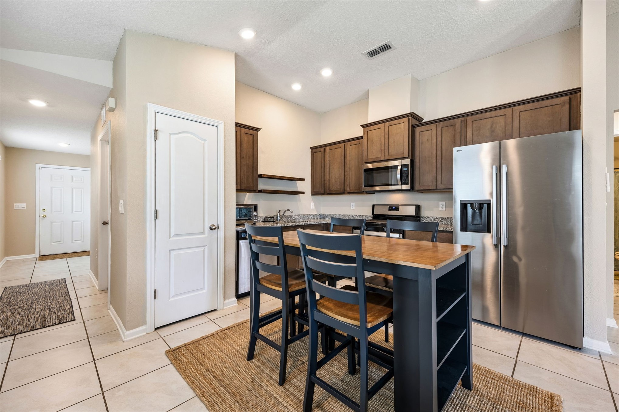 86226 Mainline Road Yulee, FL 32097 - Photo 6 of 27 Gallery Image 6