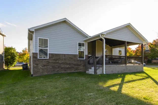 $869,000 | 201 Cooper Ledge Circle, Franklin, TN 37064