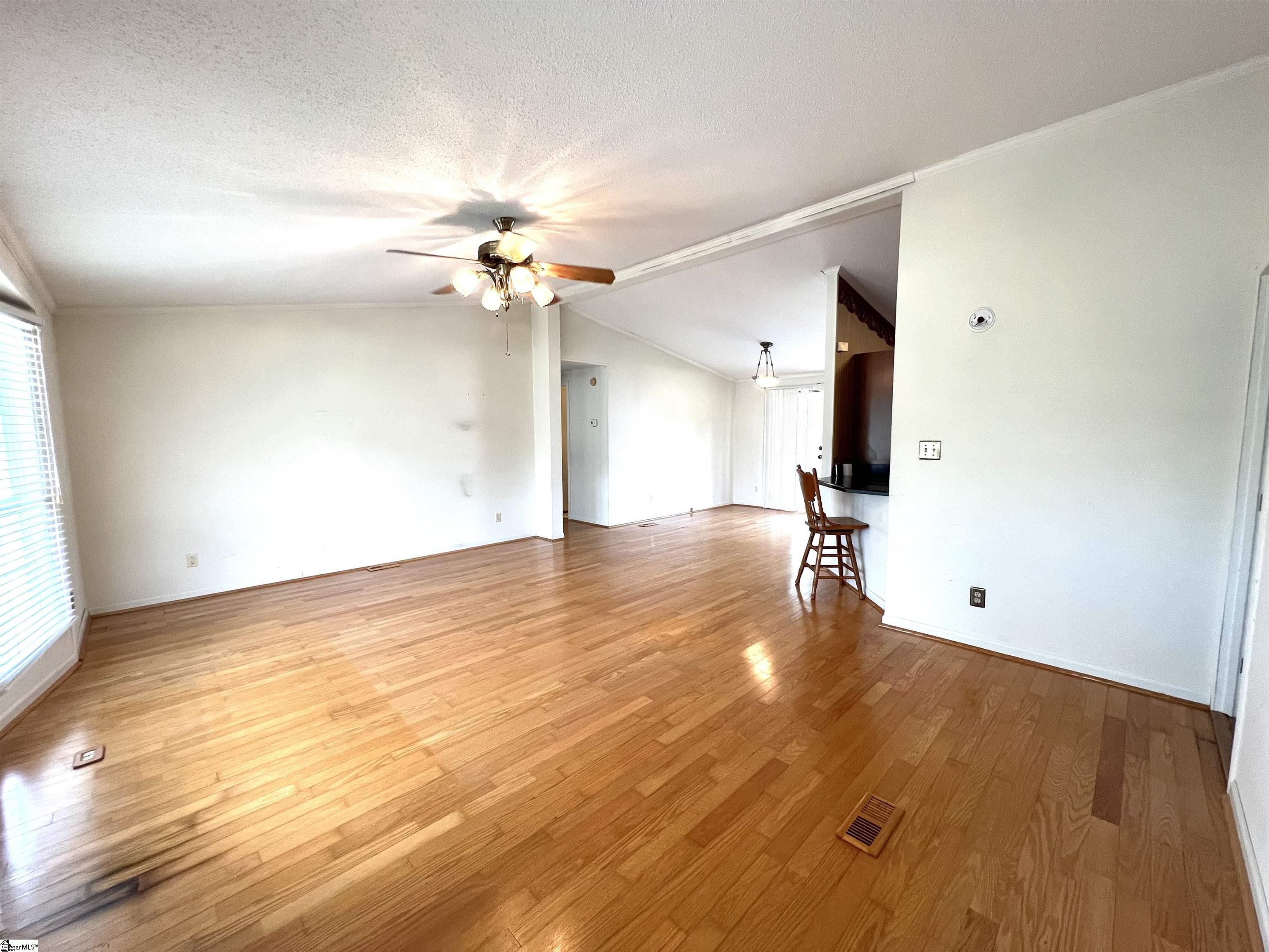 479 Cinnamon Ridge Circle Inman, SC 29349 - Photo 3 of 23