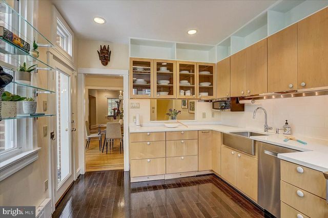 $715,000 | 884 North Beechwood Street, Philadelphia, PA 19130