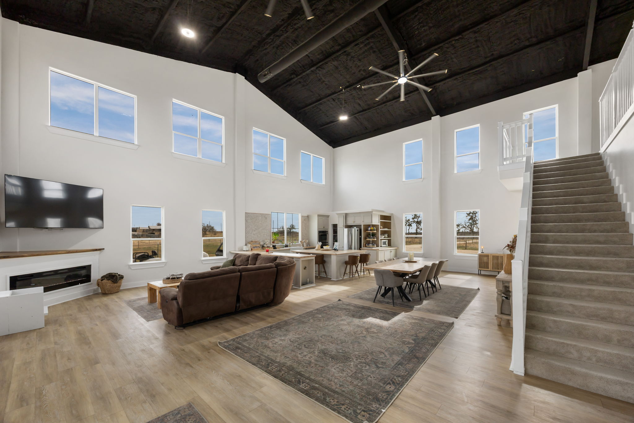 835 County Road 304 East Jarrell, TX 76537 - Photo 19 of 38