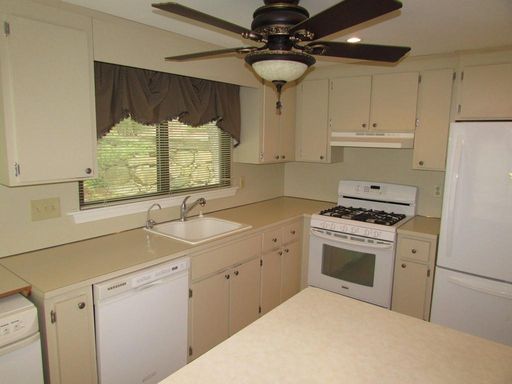 187 Leland Farm Road, Unit 187 Ashland, MA 01721 - Photo 3 of 17 Gallery Image 3