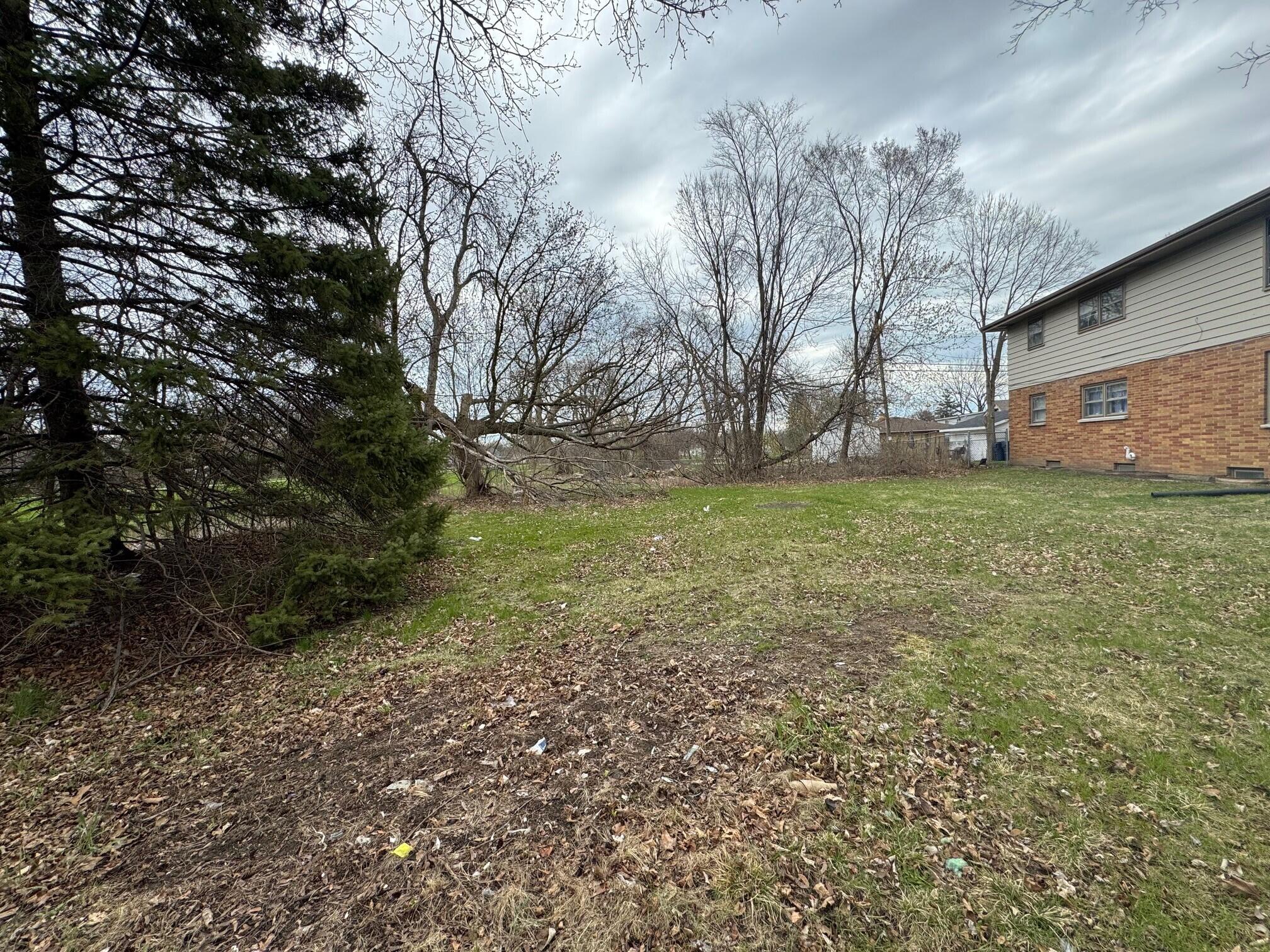 4472 North 51st Boulevard Milwaukee, WI 53218 - Photo 2 of 5 4472 N 51st Blvd 2