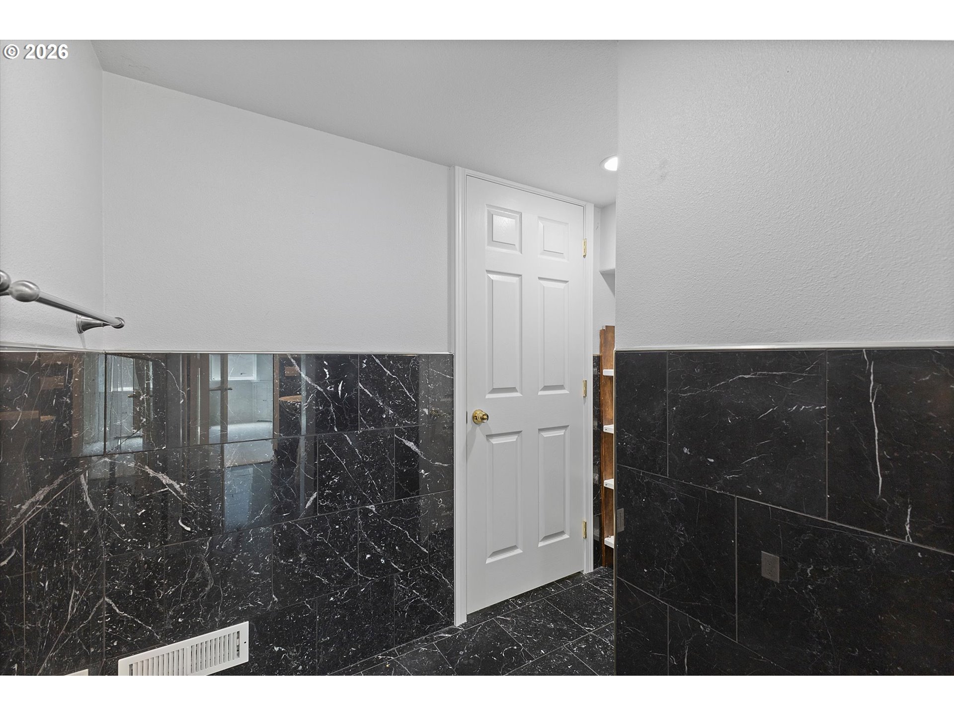 13712 Southwest 130th Place Portland, OR 97223 - Photo 38 of 41