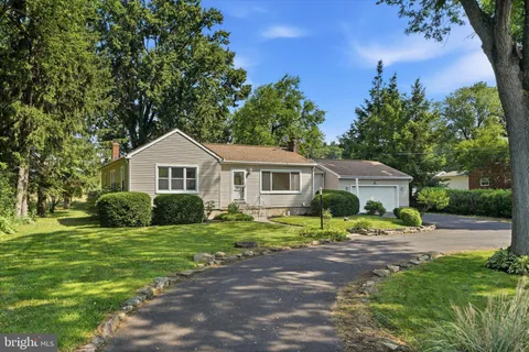 $310,000 | 4339 Freemansburg Avenue, Bethlehem, PA 18020