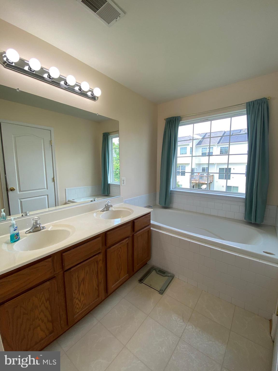7012 Commander Howe Terrace Brandywine, MD 20613 - Photo 25 of 69 Gallery Image 25