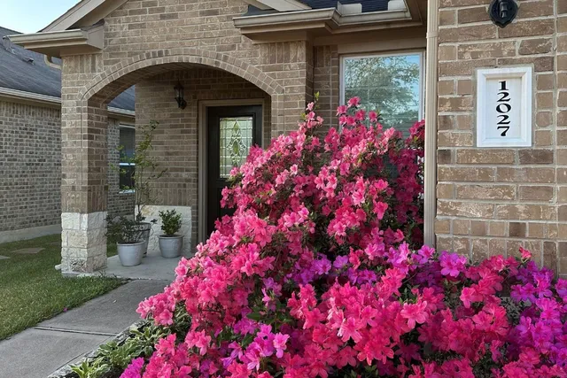 $270,000 | 12027 Rockridge Falls Drive, Tomball, TX 77375