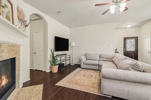 $270,000 | 12027 Rockridge Falls Drive, Tomball, TX 77375