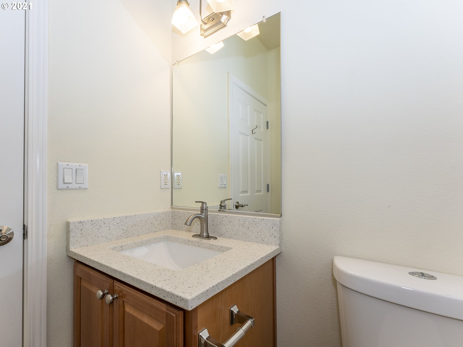 10854 Southwest Washington Street Portland, OR 97225 - Photo 11 of 29 Gallery Image 11