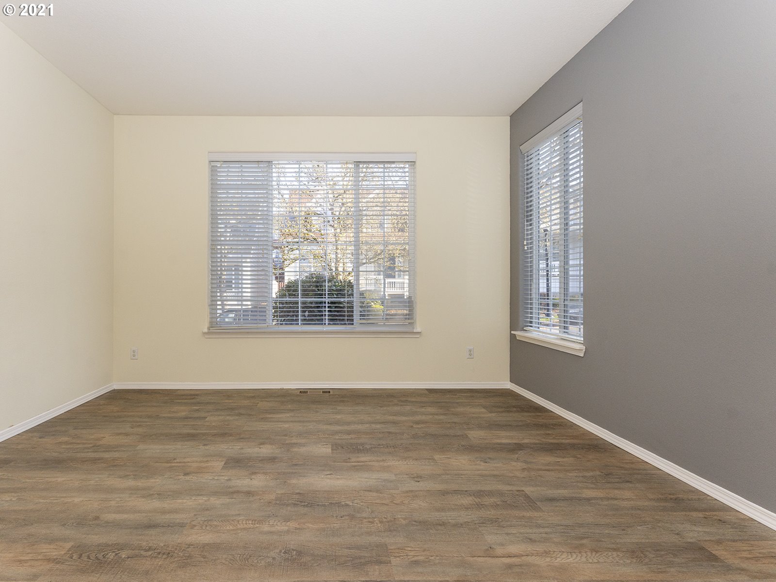 10854 Southwest Washington Street Portland, OR 97225 - Photo 16 of 29 Gallery Image 16