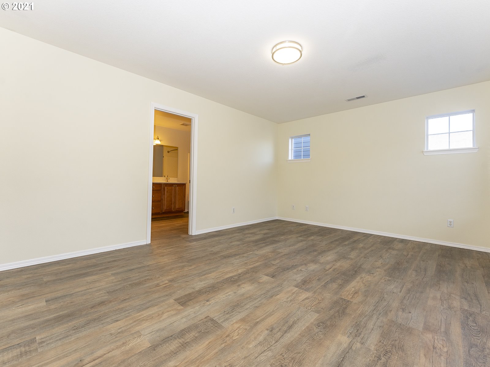 10854 Southwest Washington Street Portland, OR 97225 - Photo 26 of 29 Gallery Image 26