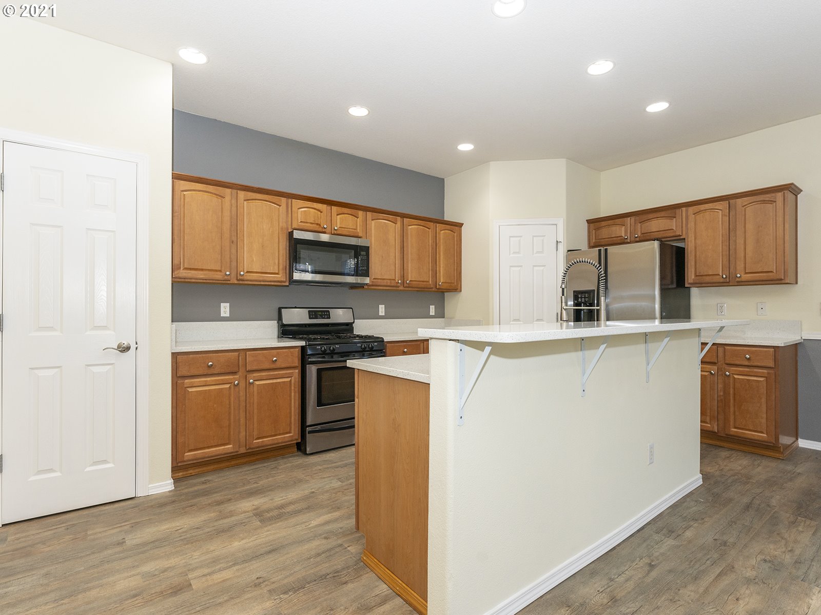 10854 Southwest Washington Street Portland, OR 97225 - Photo 6 of 29 Gallery Image 6