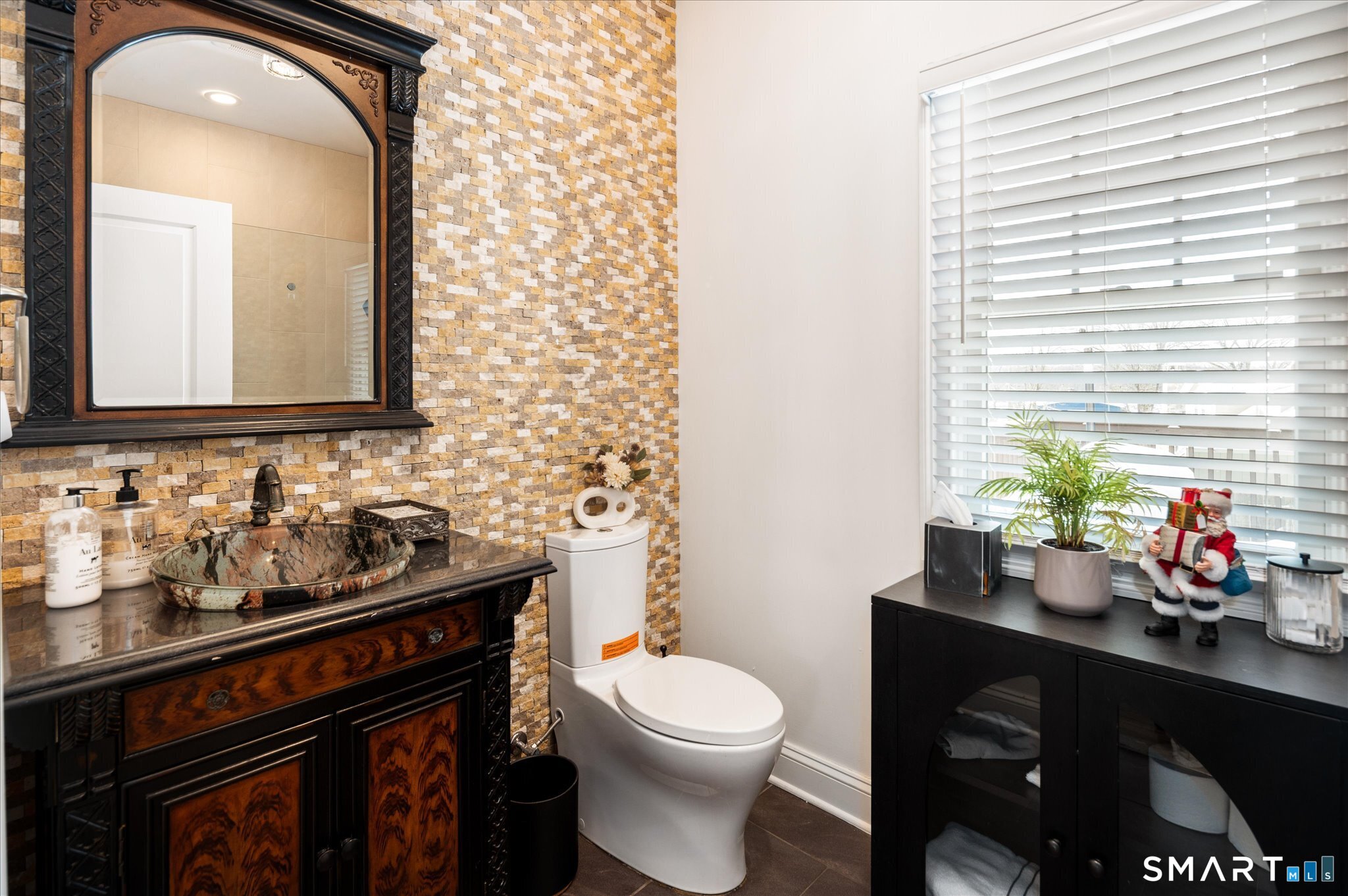 10 Turner Road Stamford, CT 06905 - Photo 14 of 37