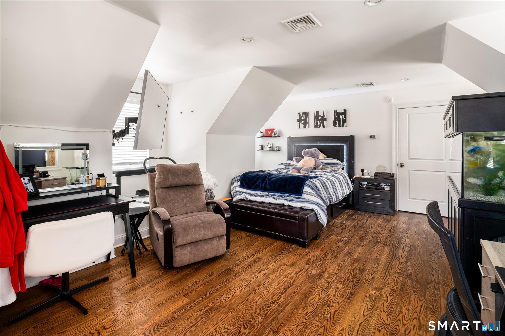 10 Turner Road Stamford, CT 06905 - Photo 26 of 37