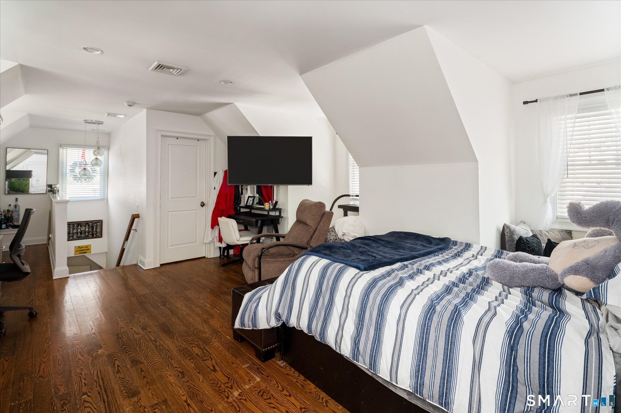 10 Turner Road Stamford, CT 06905 - Photo 27 of 37