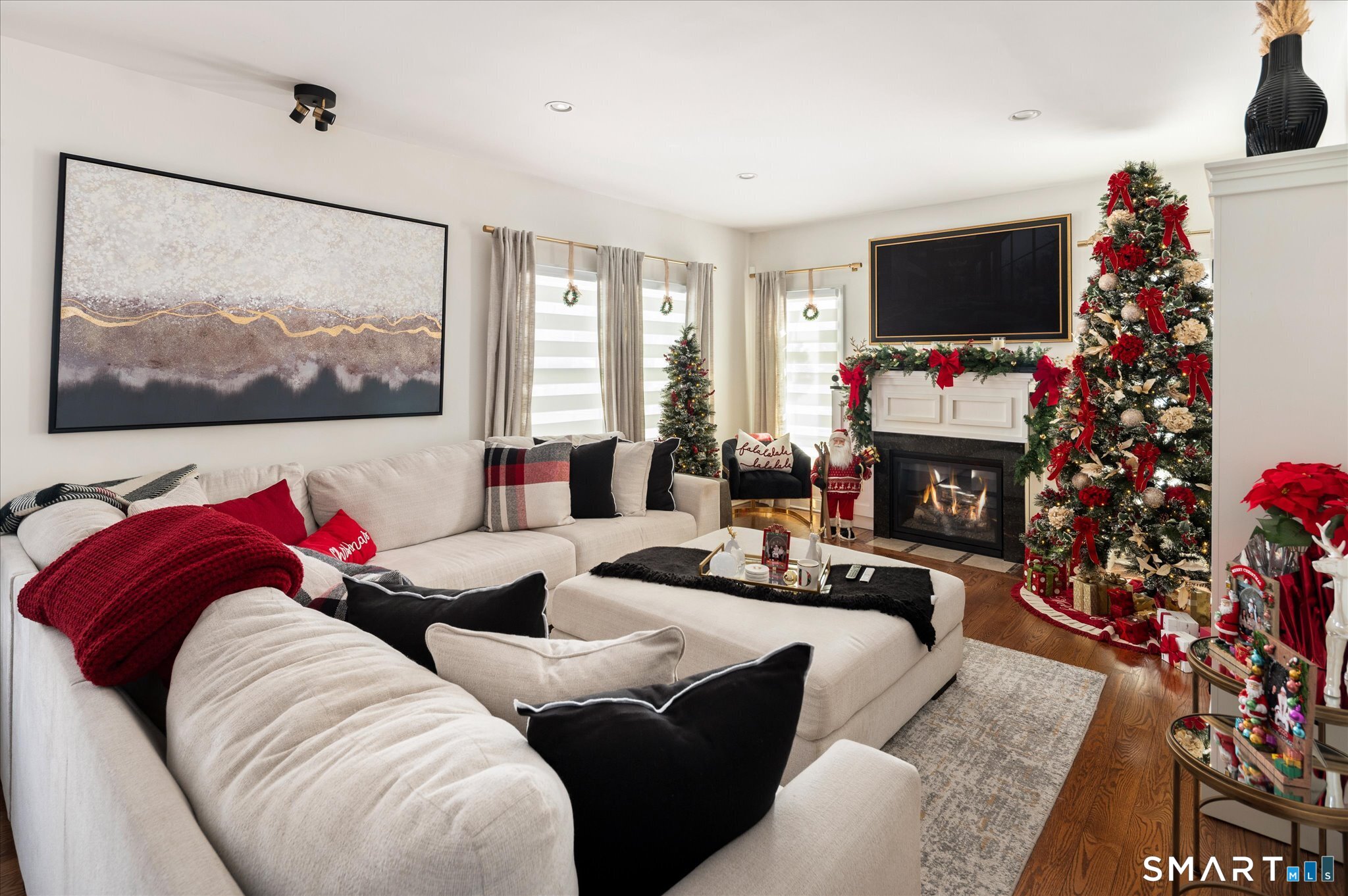 10 Turner Road Stamford, CT 06905 - Photo 3 of 37