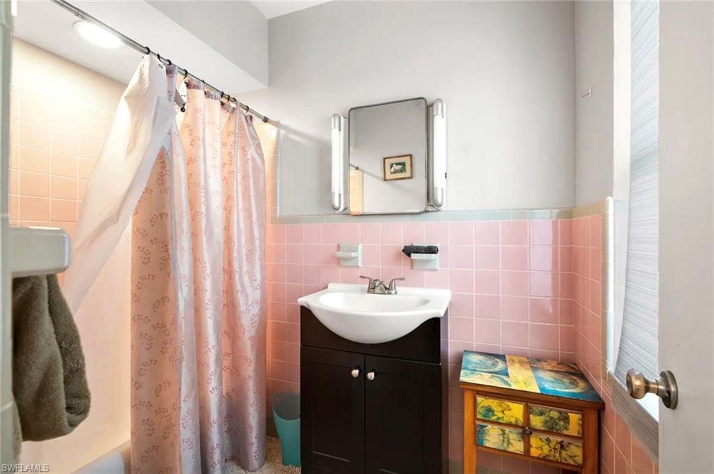 2918 Clark Road Sarasota, FL 34231 - Photo 18 of 30