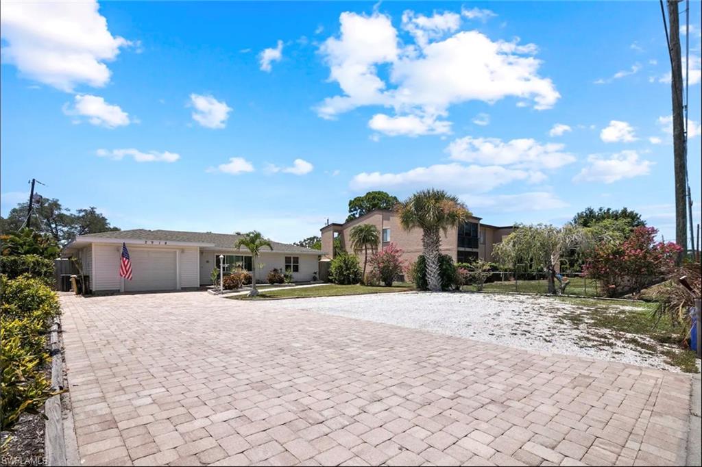 2918 Clark Road Sarasota, FL 34231 - Photo 5 of 30