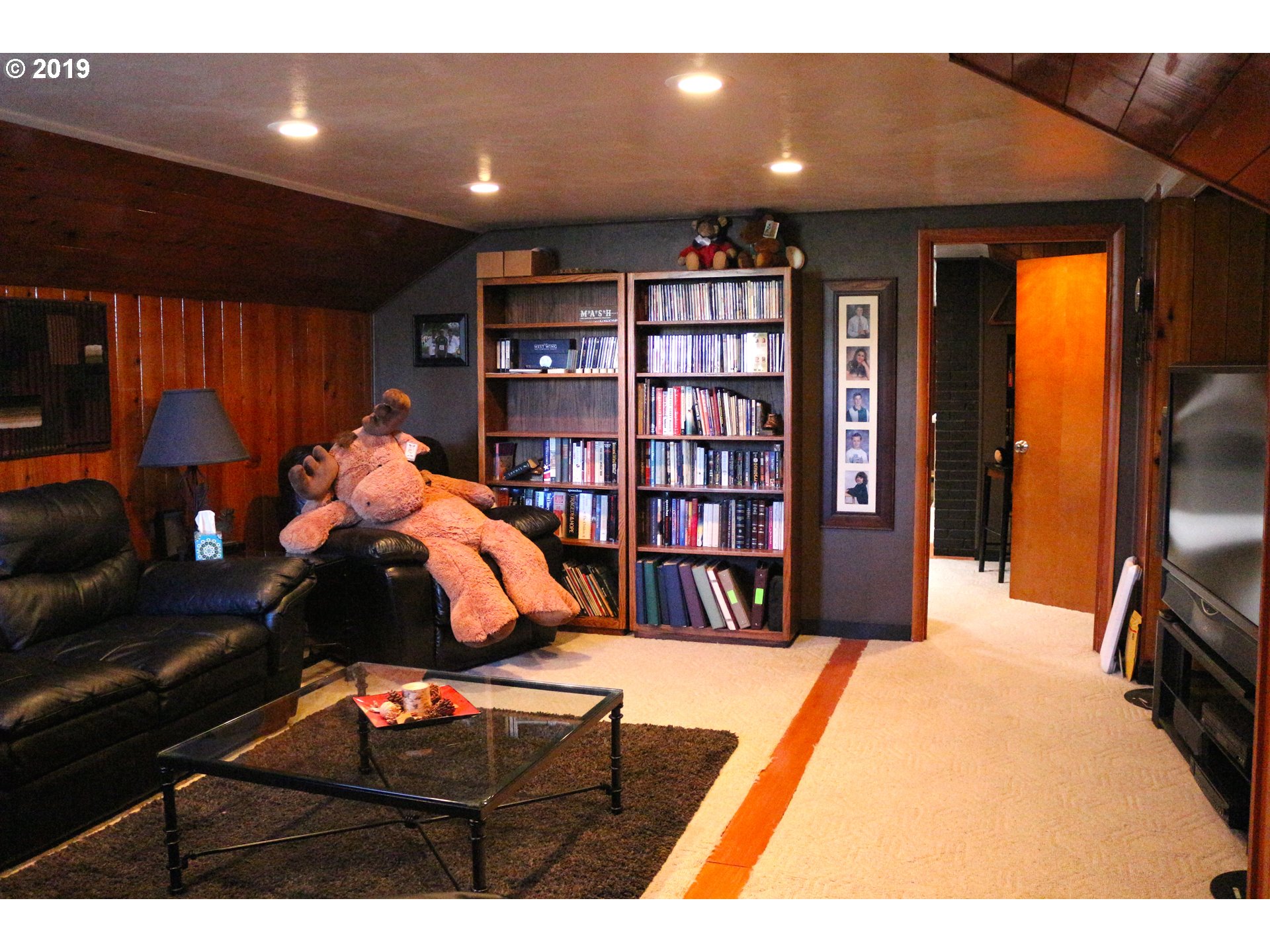 2720 Game Farm Road Springfield, OR 97477 - Photo 10 of 27 Gallery Image 10
